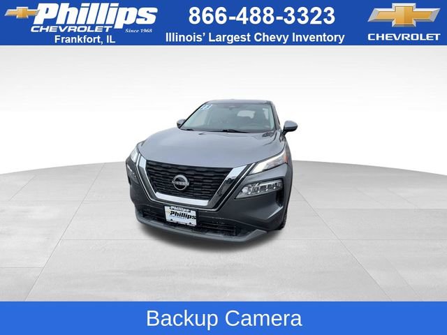 Used 2023 Nissan Rogue SV image 3