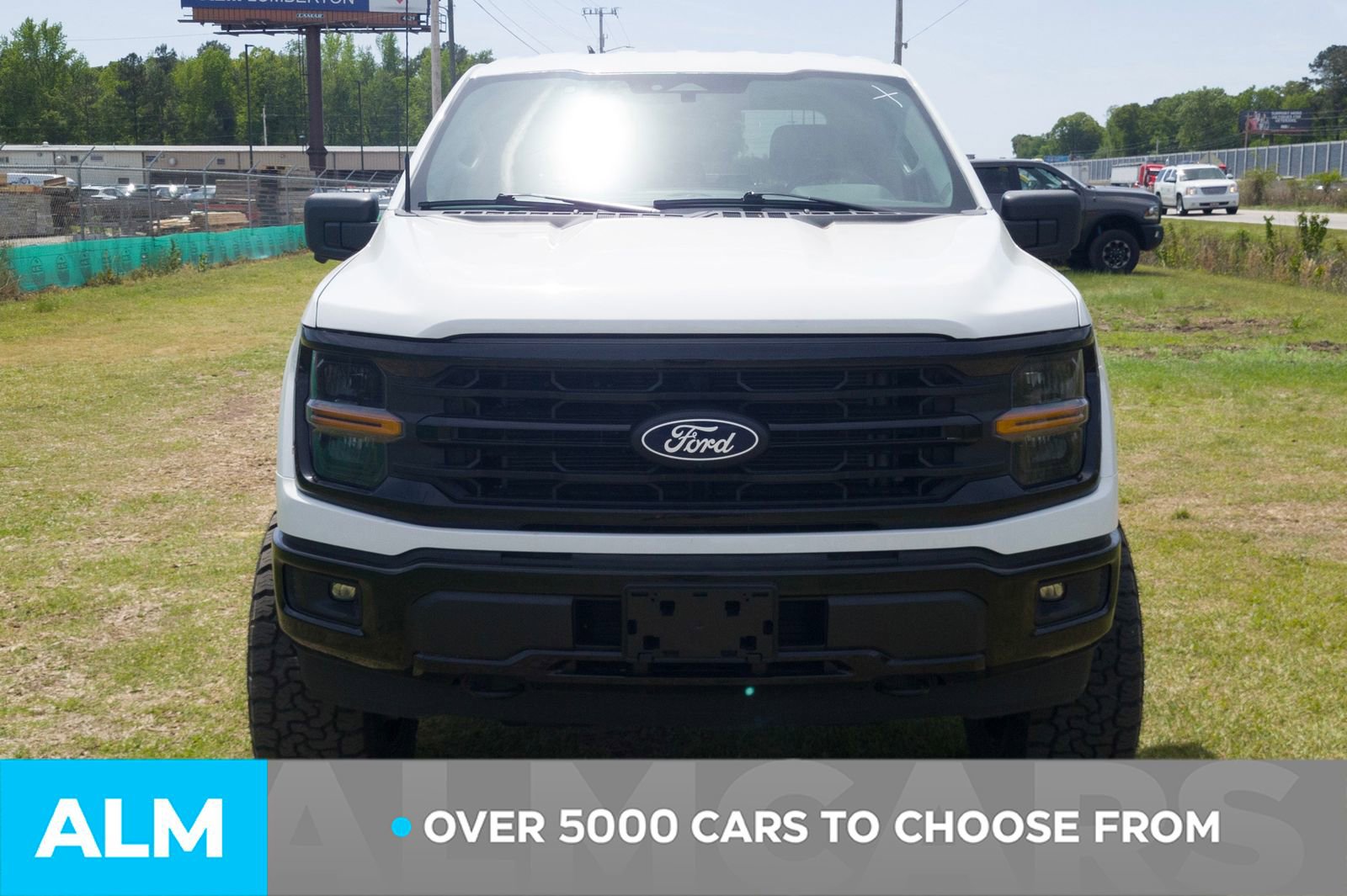 Used 2024 Ford F150 XLT AWD/4WD image 3