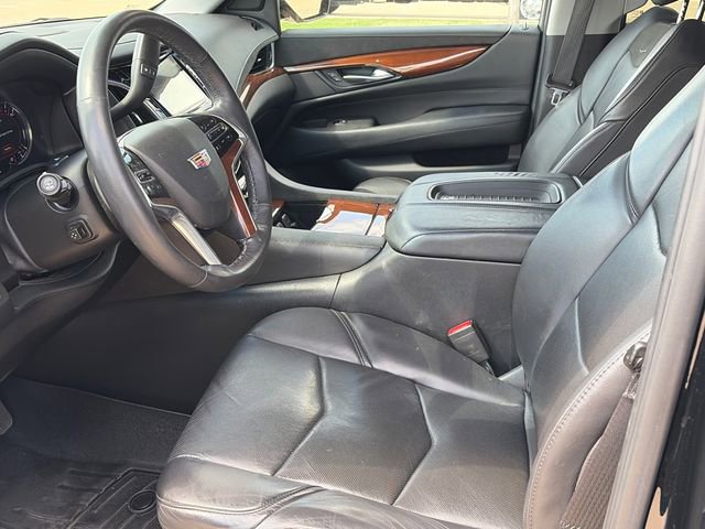Used 2018 Cadillac Escalade Luxury image 17