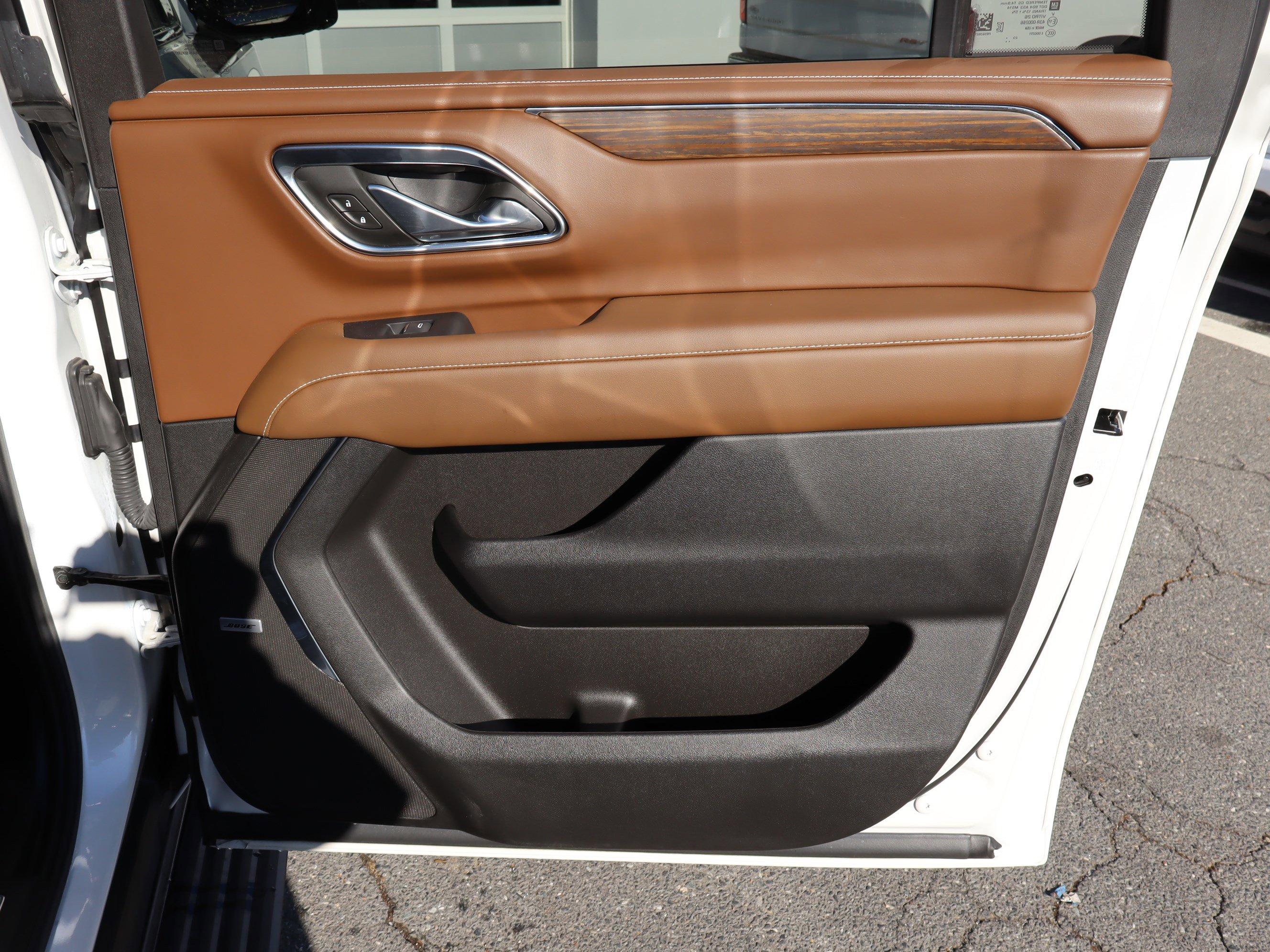 Certified 2024 Chevrolet Suburban High Country w/ Premium Package image 37