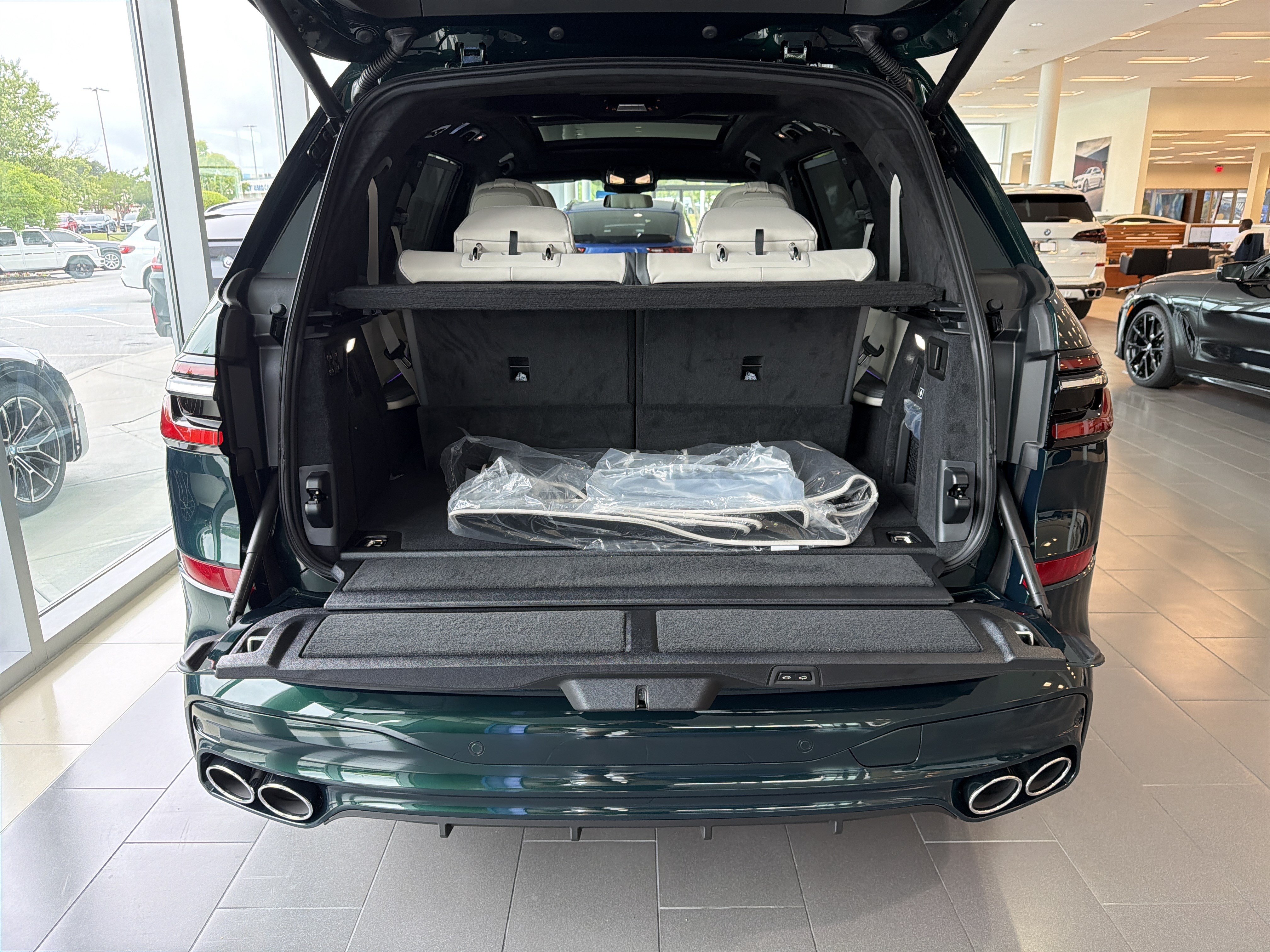 New 2026 BMW ALPINA XB7 AWD/4WD image 28