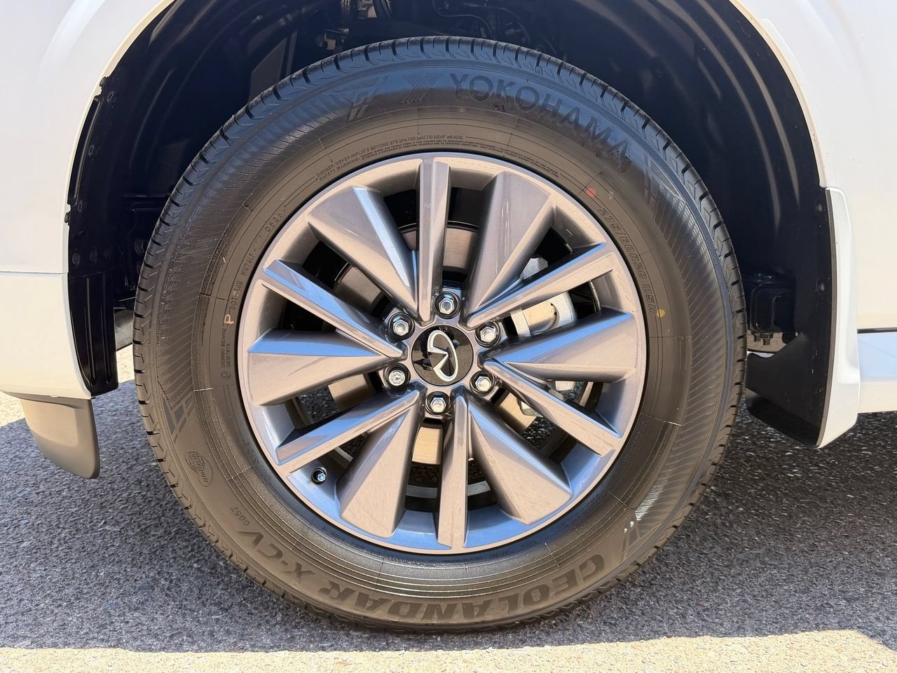 New 2027 INFINITI QX80 Pure AWD/4WD image 9