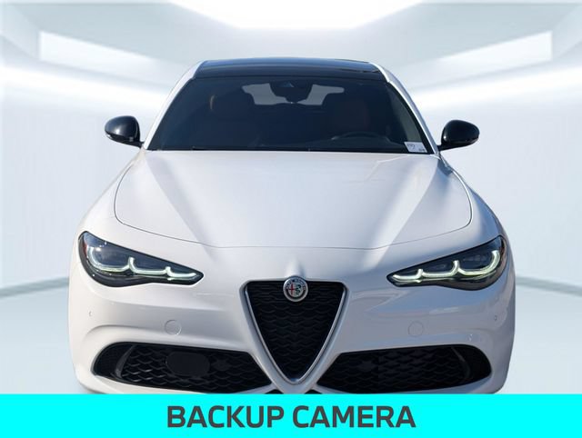 Used 2024 Alfa Romeo Giulia Ti AWD/4WD image 10