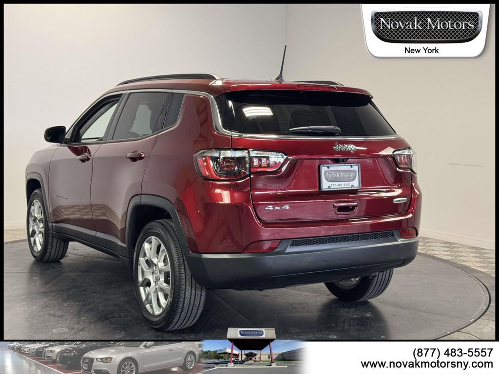 Used 2022 Jeep Compass Latitude image 7