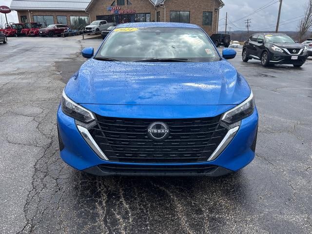 Used 2024 Nissan Sentra SV FWD image 2