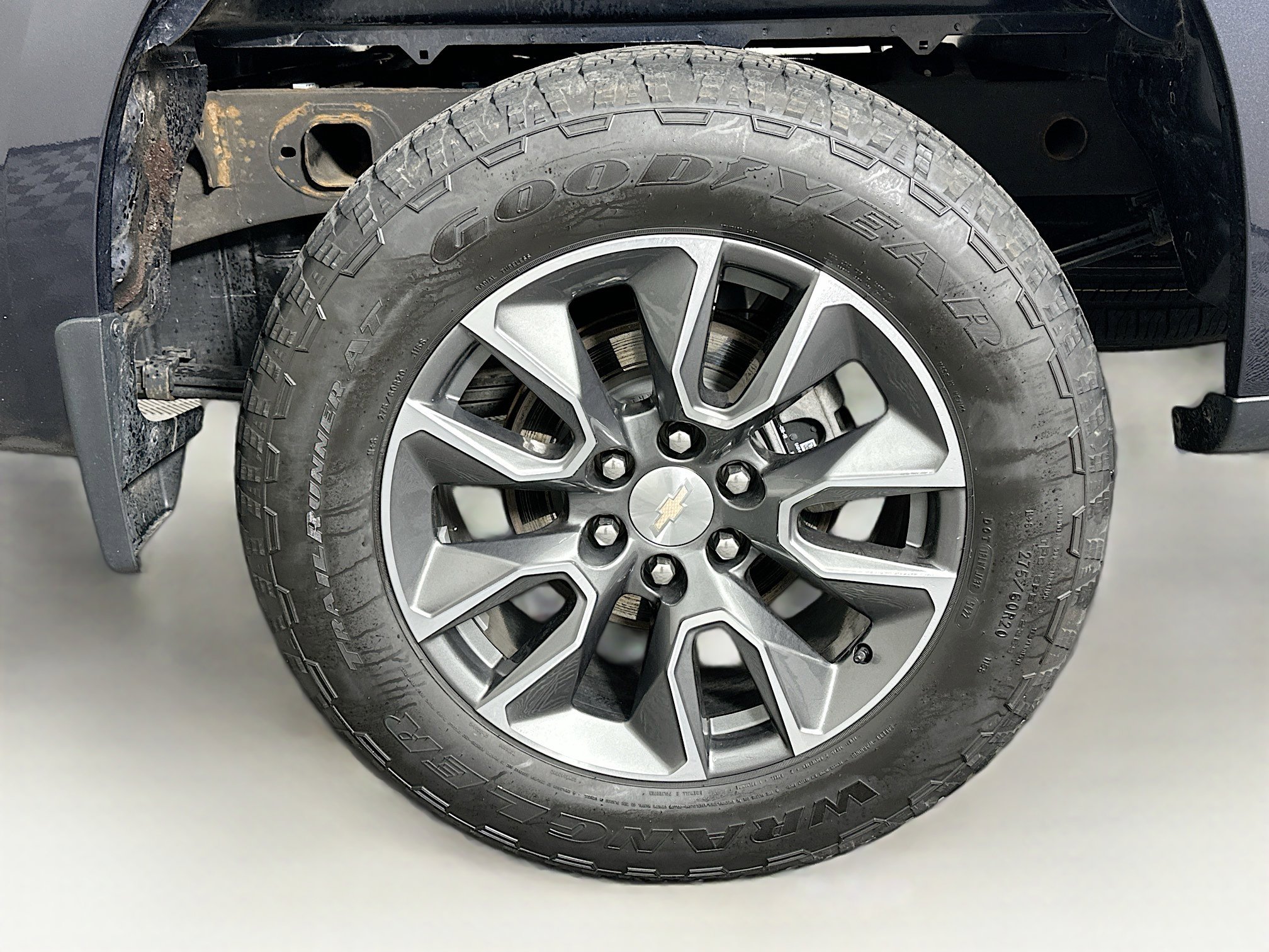Used 2023 Chevrolet Silverado 1500 LT AWD/4WD image 11