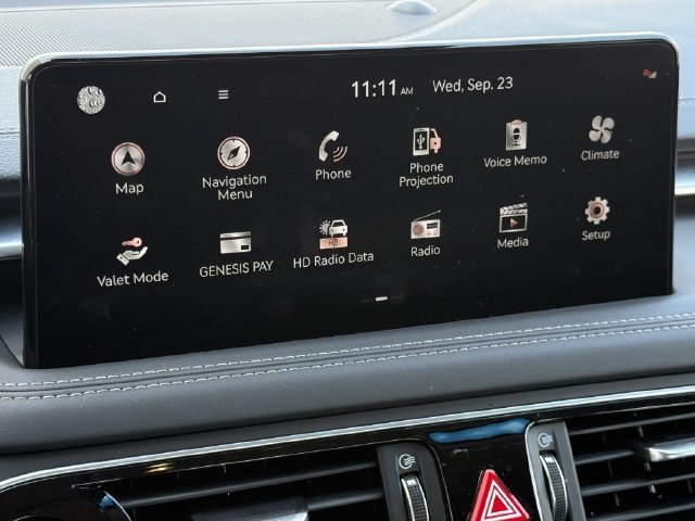 Used 2023 Genesis G70 2.0T RWD image 18