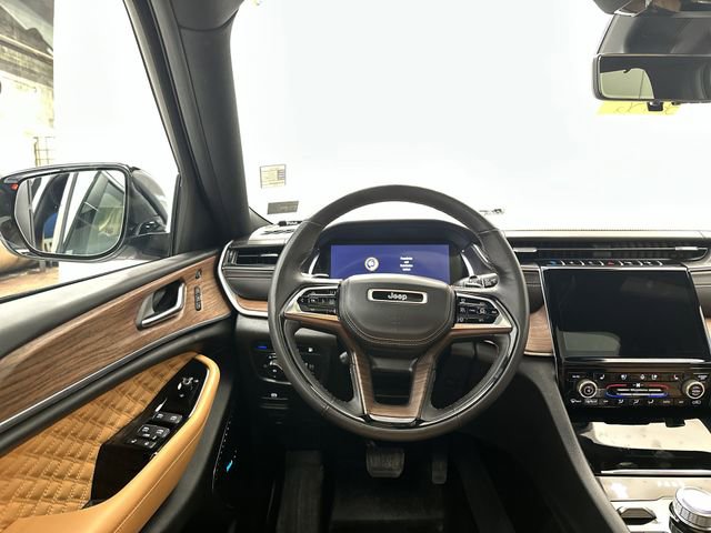 Used 2022 Jeep Grand Cherokee Summit w/ Advanced Protech Group IV image 15