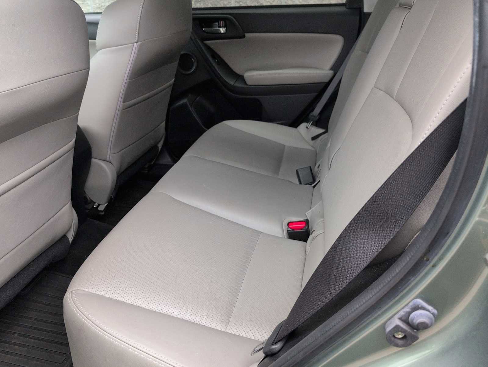 Used 2016 Subaru Forester 2.5i Touring w/ Eyesight & Navigation System AWD/4WD image 19