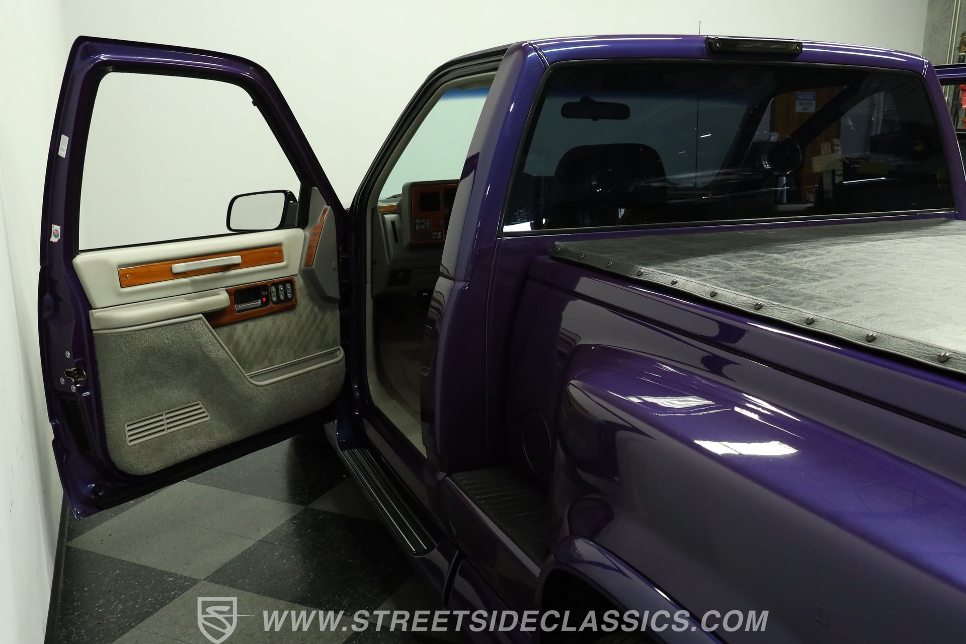 Used 1994 Chevrolet Silverado 1500 2WD Regular Cab image 33