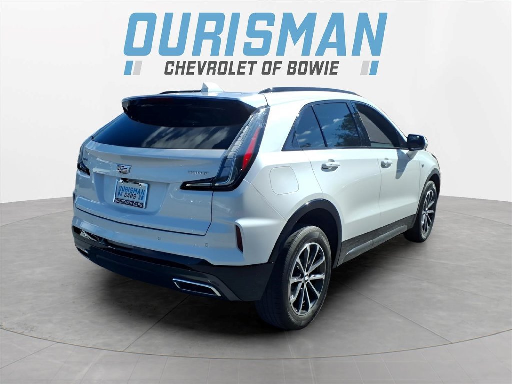 Used 2024 Cadillac XT4 Sport FWD image 3