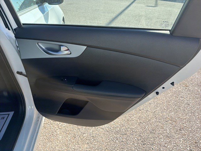 Used 2023 Kia Forte LXS image 15