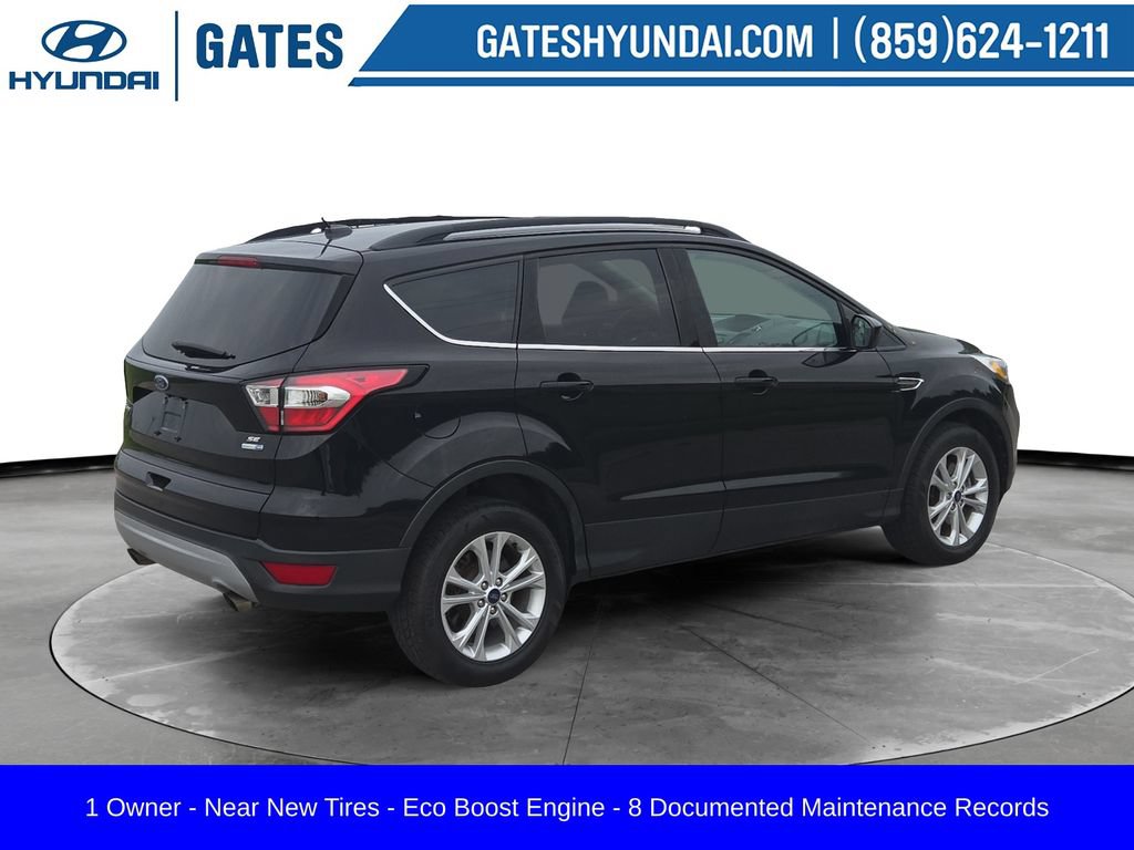 Used 2018 Ford Escape SE AWD/4WD image 2