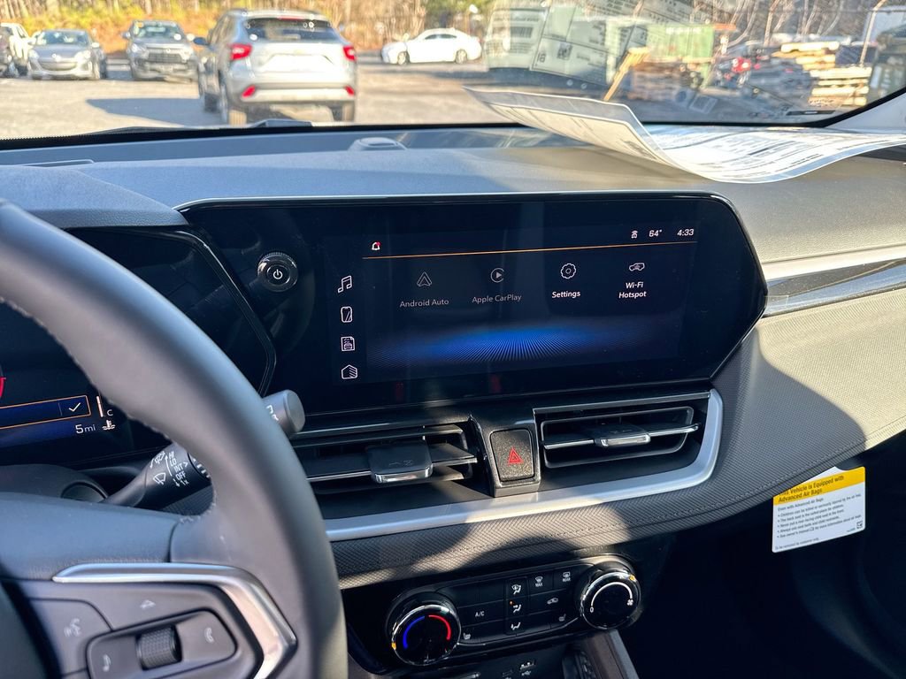 New 2026 Chevrolet TrailBlazer LT w/ LT Cold Weather Package FWD image 27