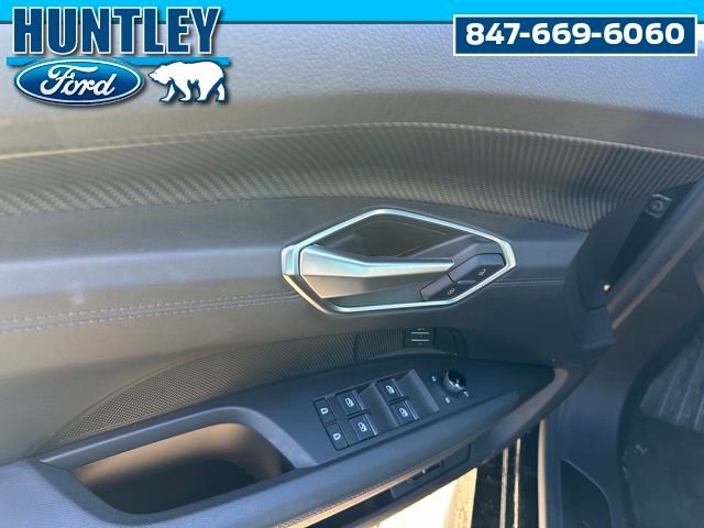 Used 2022 Audi e-tron GT Premium Plus w/ Performance Package image 20