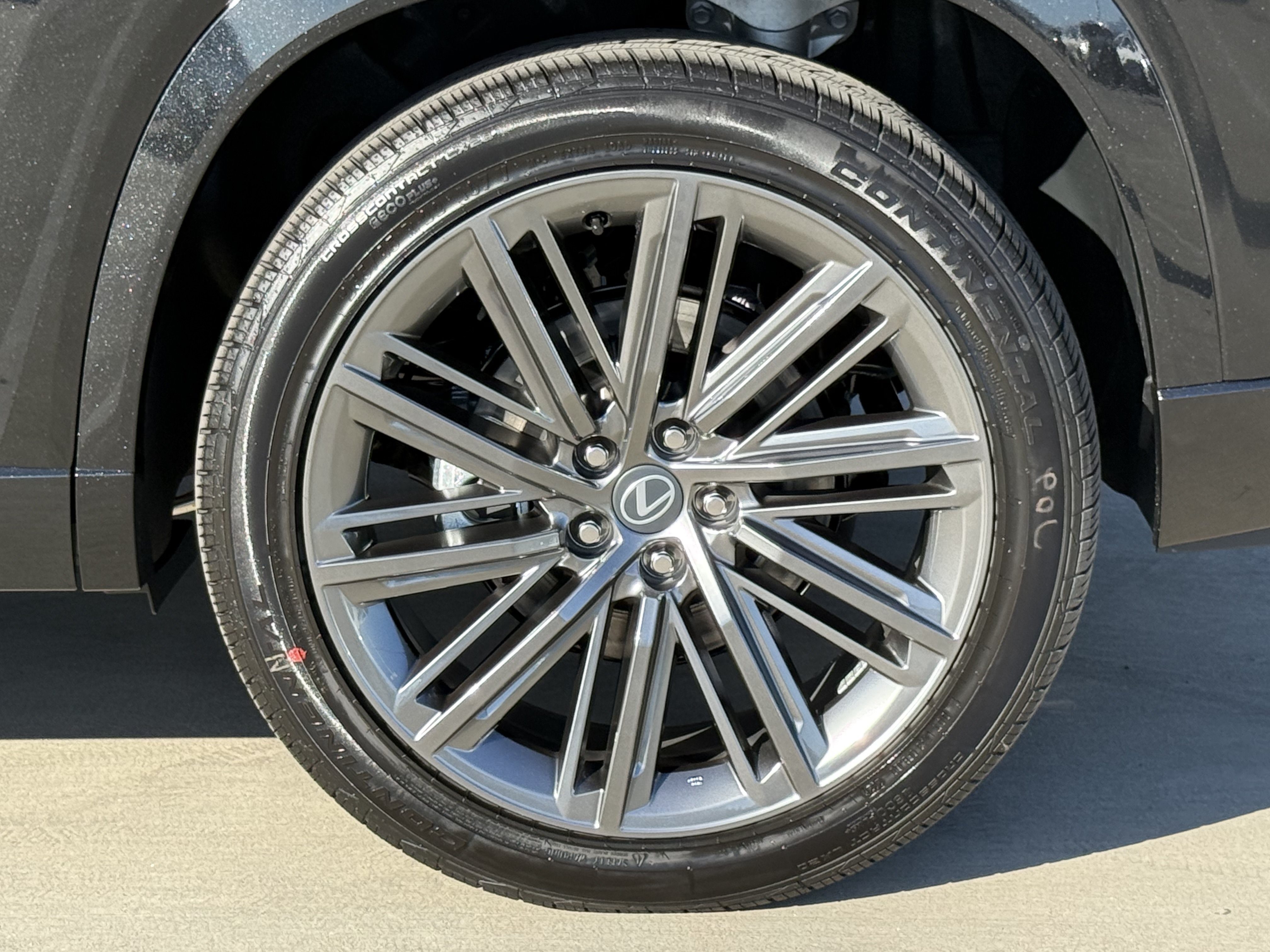 New 2026 Lexus TX 550h AWD Plug-In Hybrid w/ Technology Package image 16