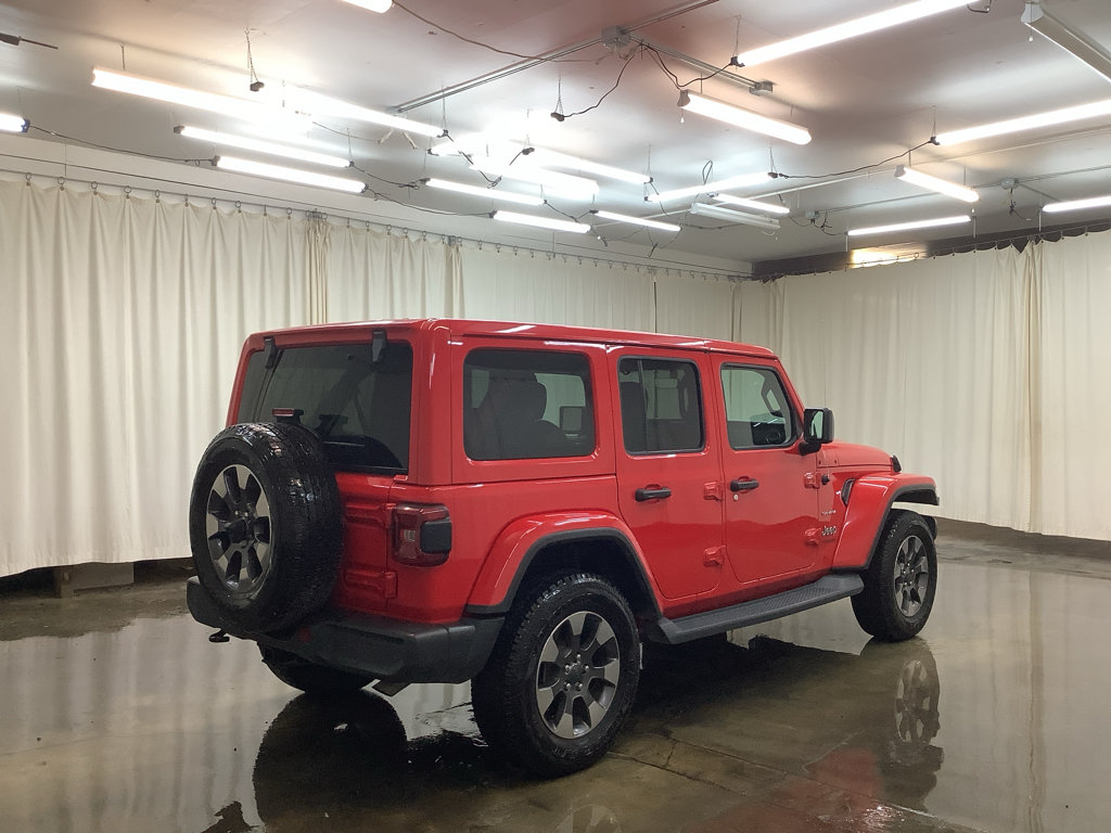 Used 2018 Jeep Wrangler Unlimited Sahara AWD/4WD image 5