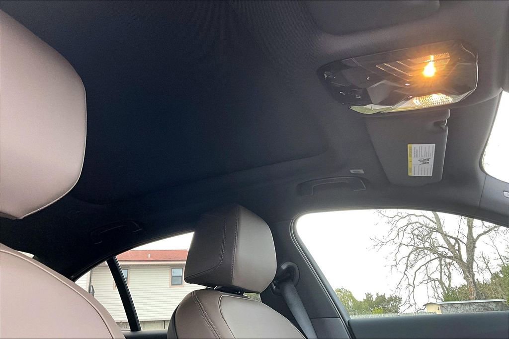 New 2026 BMW 550e xDrive image 22