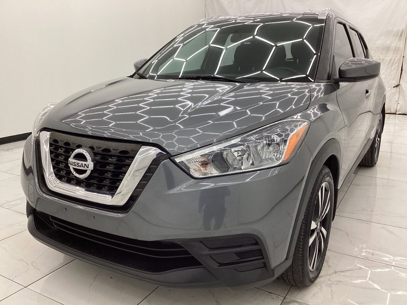 Used 2018 Nissan Kicks SV image 1
