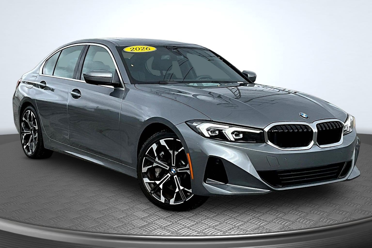 Used 2026 BMW 330i Sedan RWD image 2