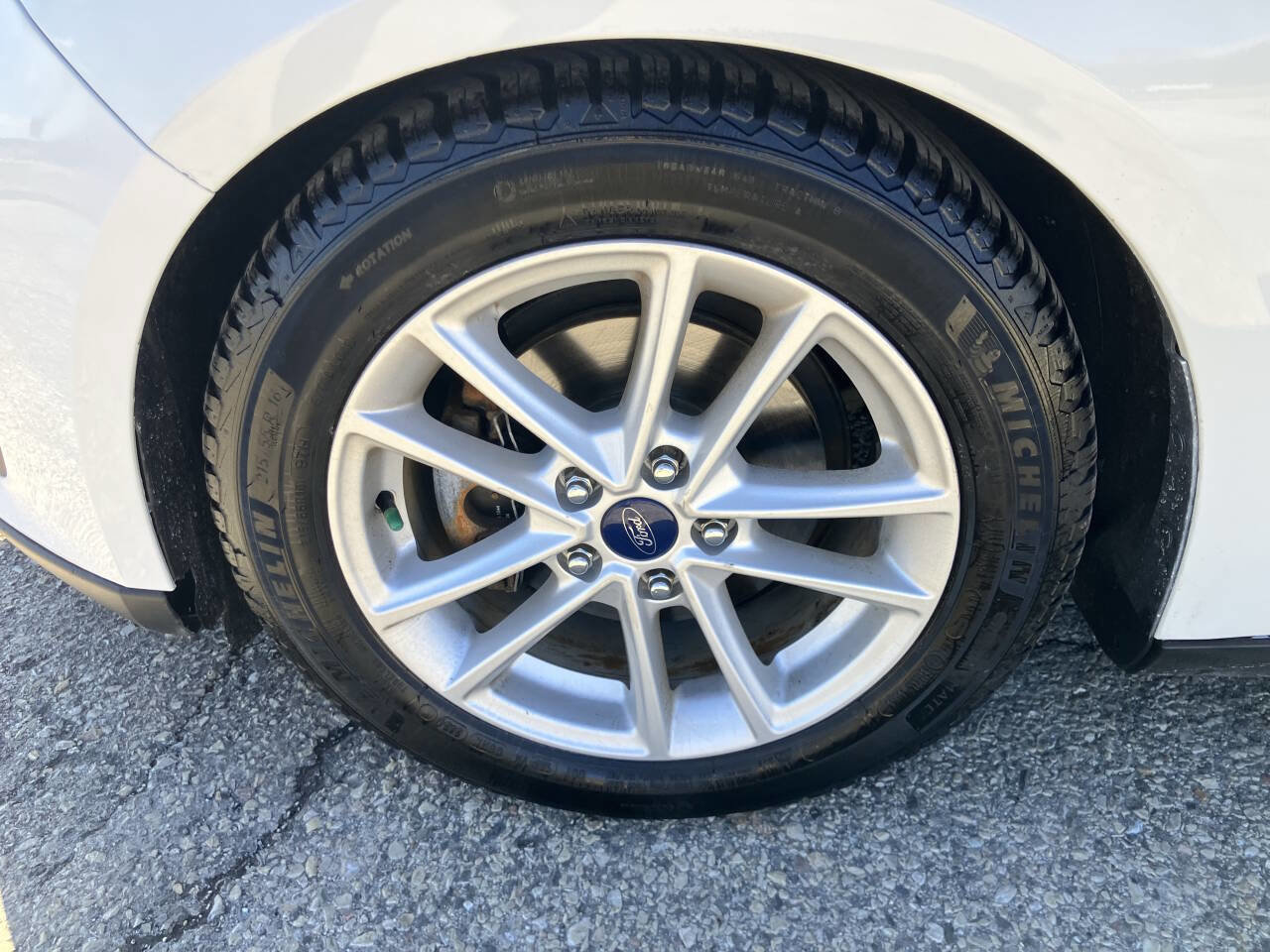 Used 2017 Ford Focus SE image 9