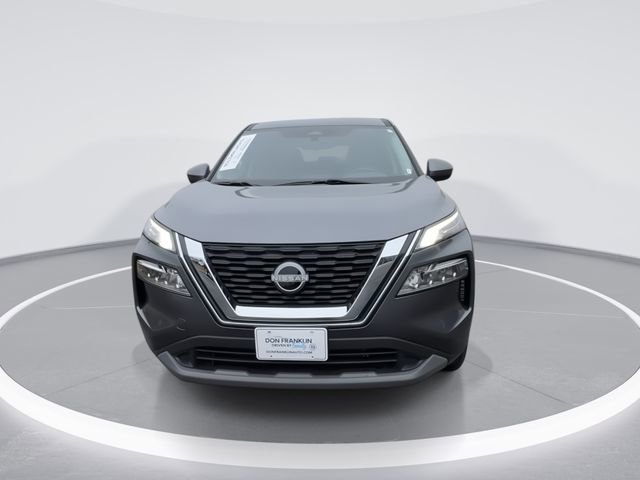 Certified 2023 Nissan Rogue SV image 3