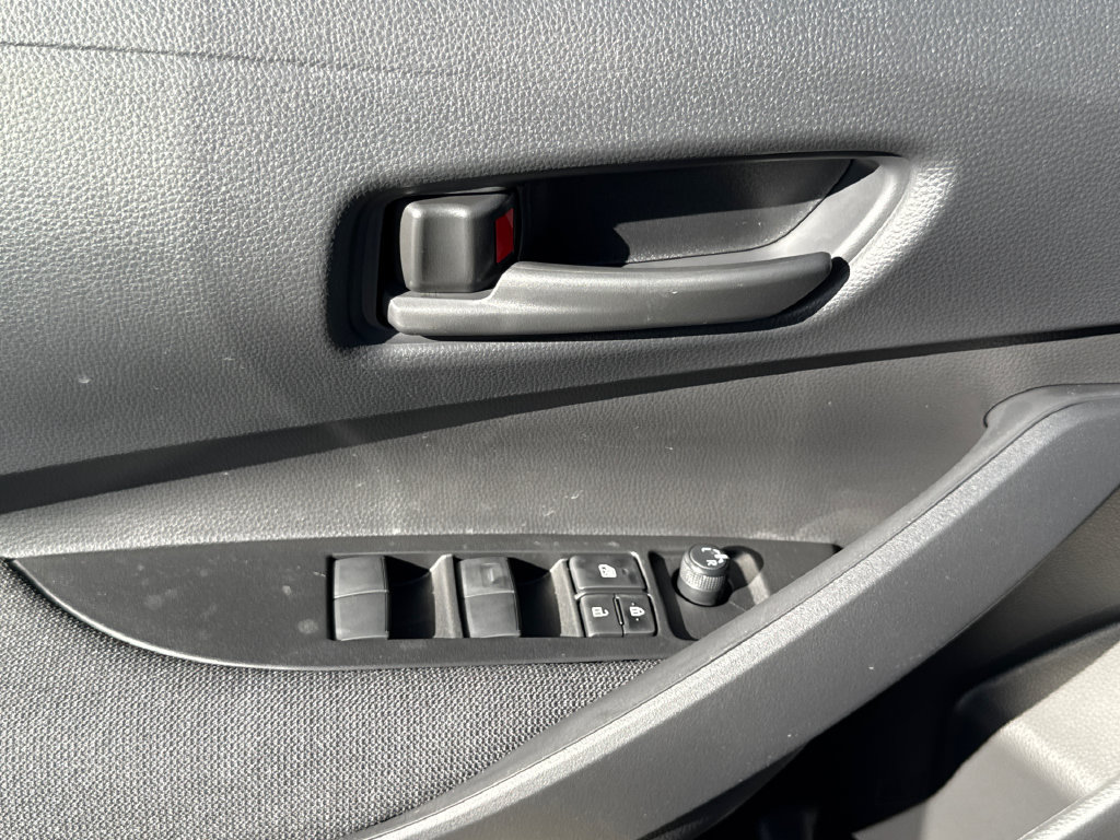 New 2027 Toyota Corolla LE w/ LE Premium Package FWD image 28