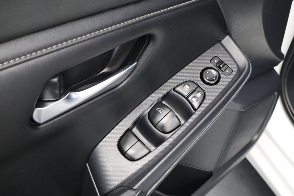 Used 2020 Nissan Sentra SV w/ Electronics Package FWD image 18
