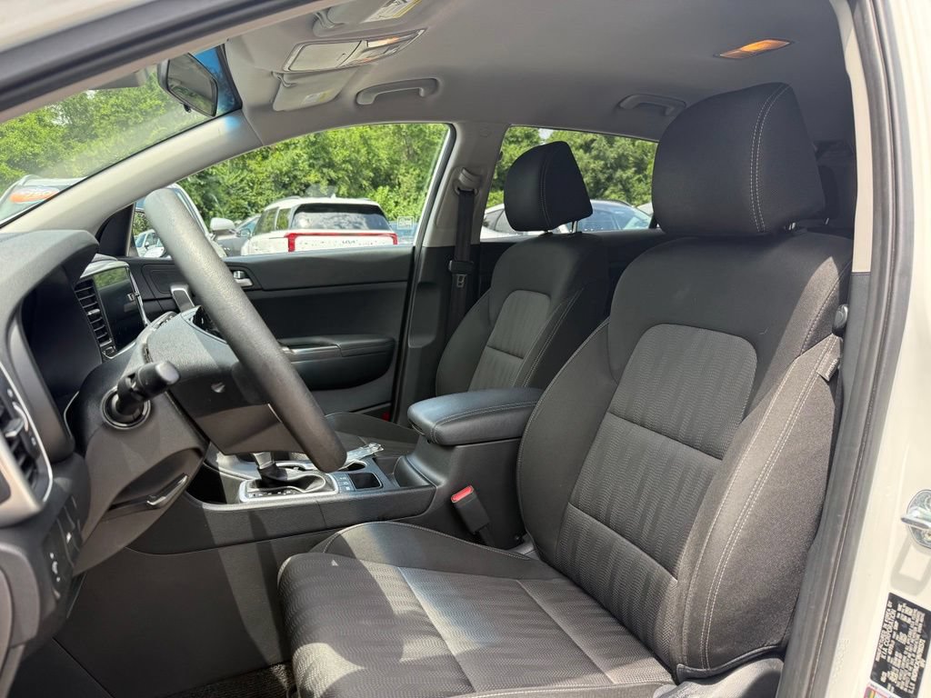 Certified 2022 Kia Sportage LX AWD/4WD image 9