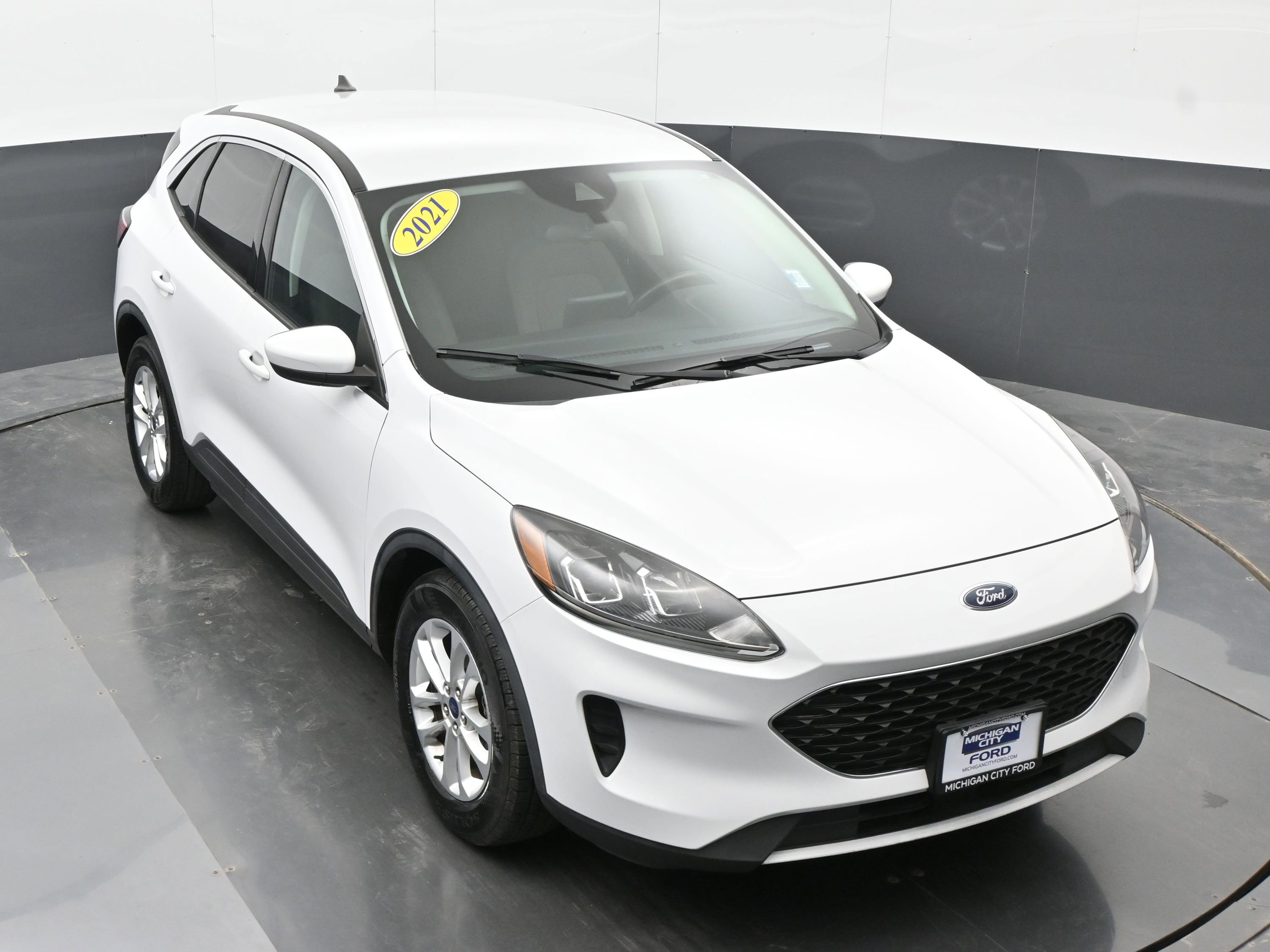 Used 2021 Ford Escape SE w/ Convenience Package image 30