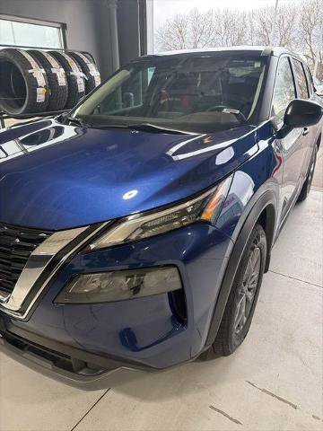 Certified 2022 Nissan Rogue S image 3