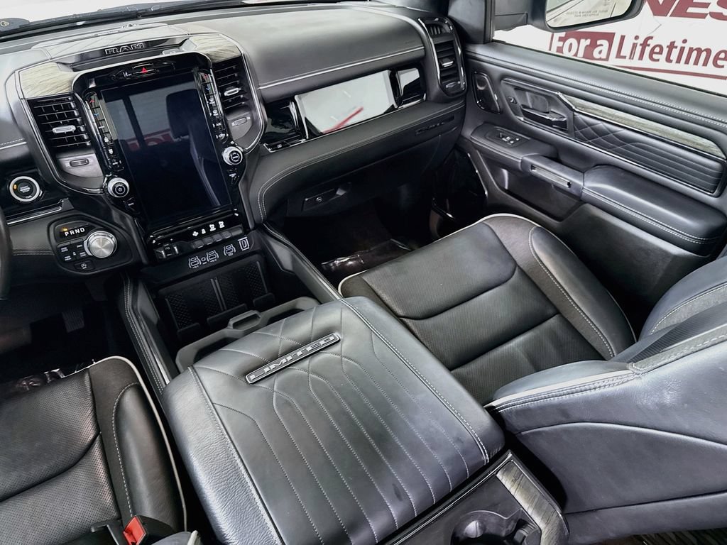 Used 2025 RAM 1500 Limited AWD/4WD image 30