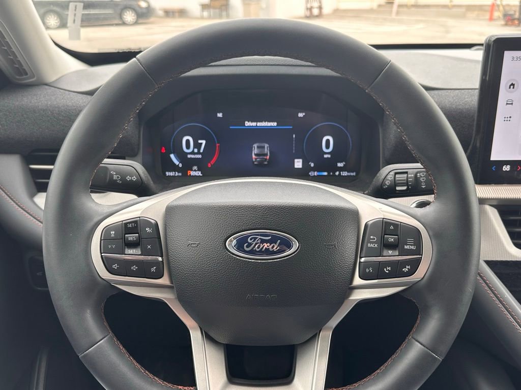 Used 2025 Ford Explorer Active w/ Active Comfort Package image 26