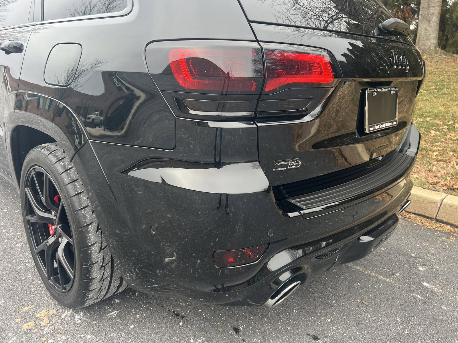 Used 2018 Jeep Grand Cherokee SRT image 97