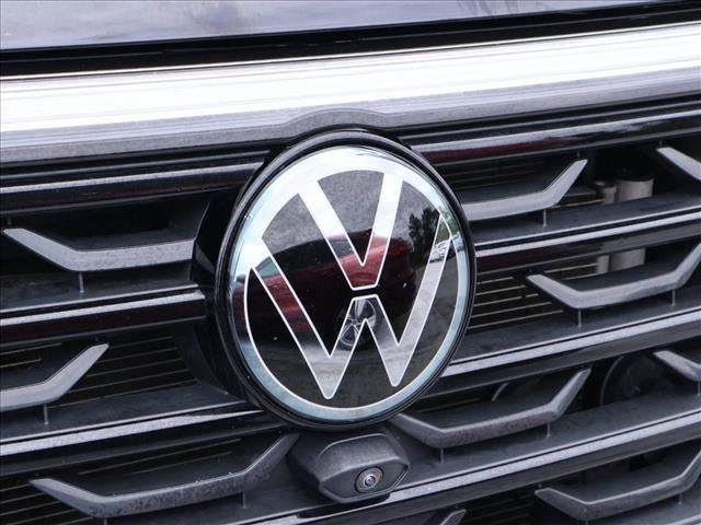 Used 2024 Volkswagen Atlas Cross Sport SEL Premium R-Line AWD/4WD image 30