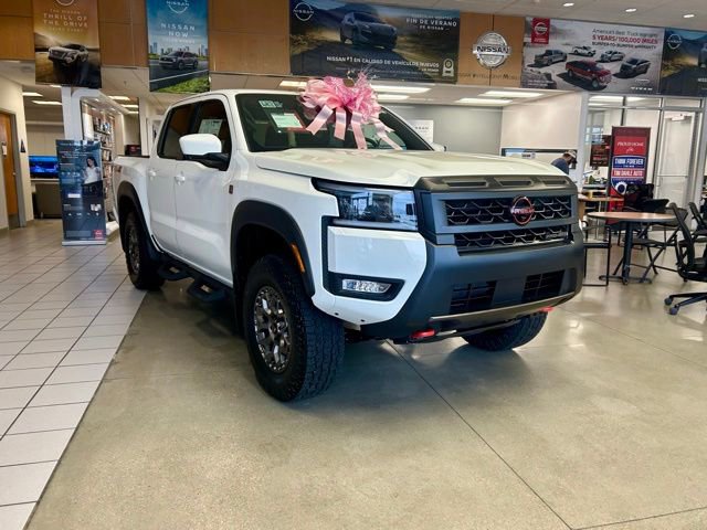 New 2026 Nissan Frontier PRO-4X w/ Pro-4x Convenience Package image 2