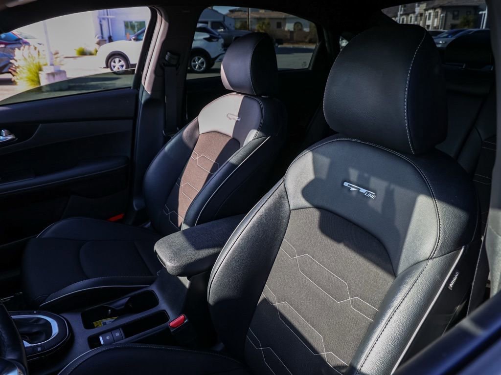 Used 2023 Kia Forte GT-Line w/ GT-Line Technology Package image 15