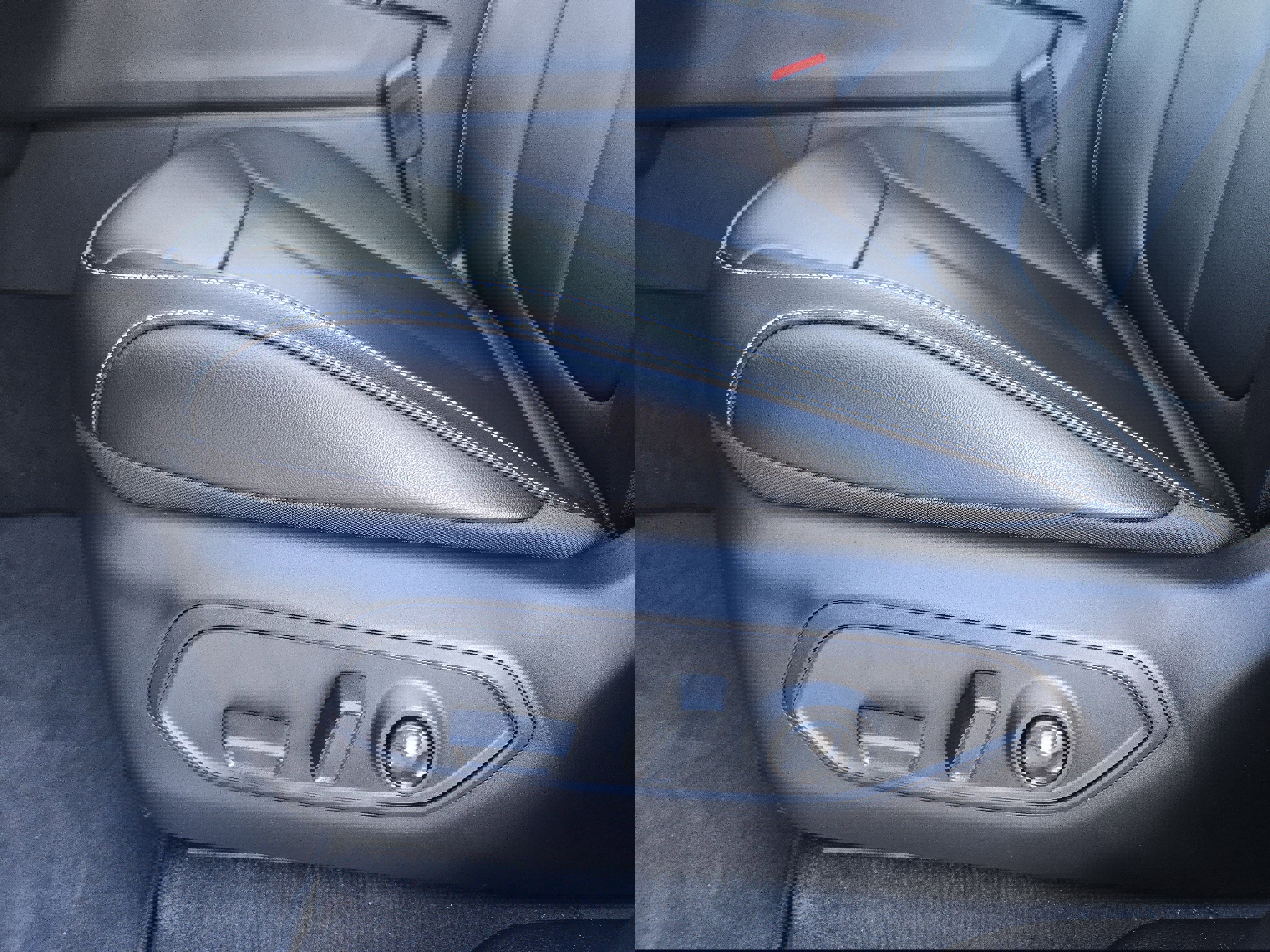 New 2025 Jeep Grand Cherokee L Limited w/ Black Appearance Package image 18