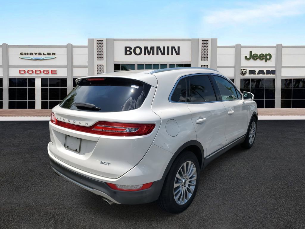 Used 2017 Lincoln MKC Reserve image 3