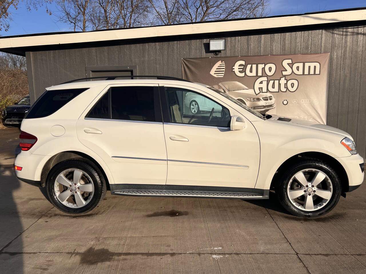 Used 2010 Mercedes-Benz ML 350 2WD image 14