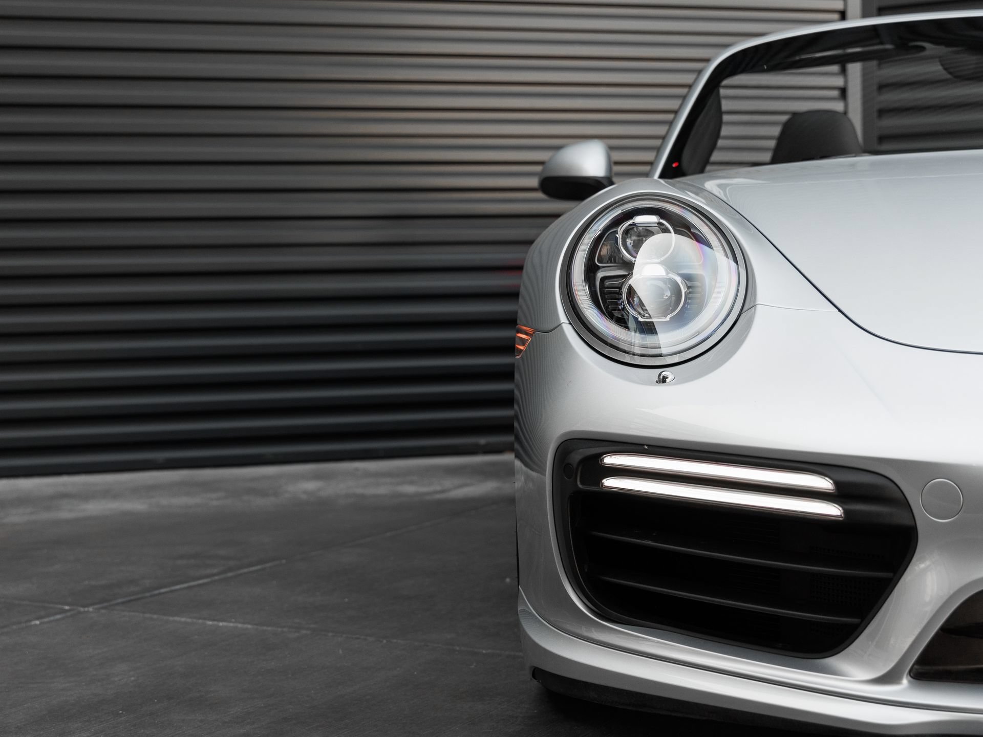 Certified 2017 Porsche 911 Turbo AWD/4WD image 36