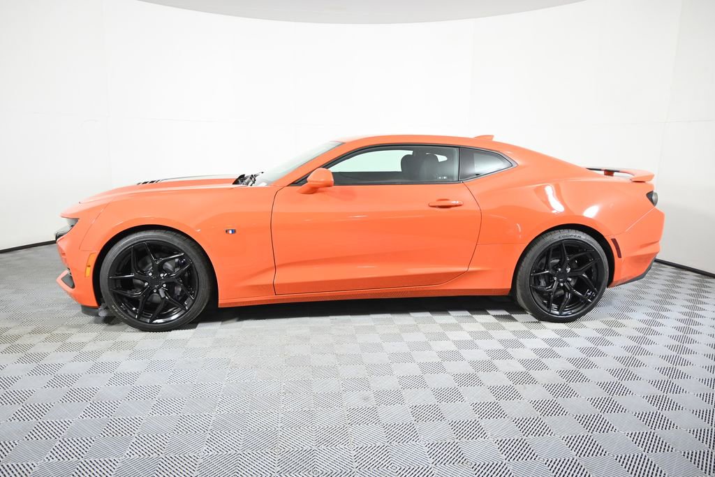 Used 2019 Chevrolet Camaro SS RWD image 2