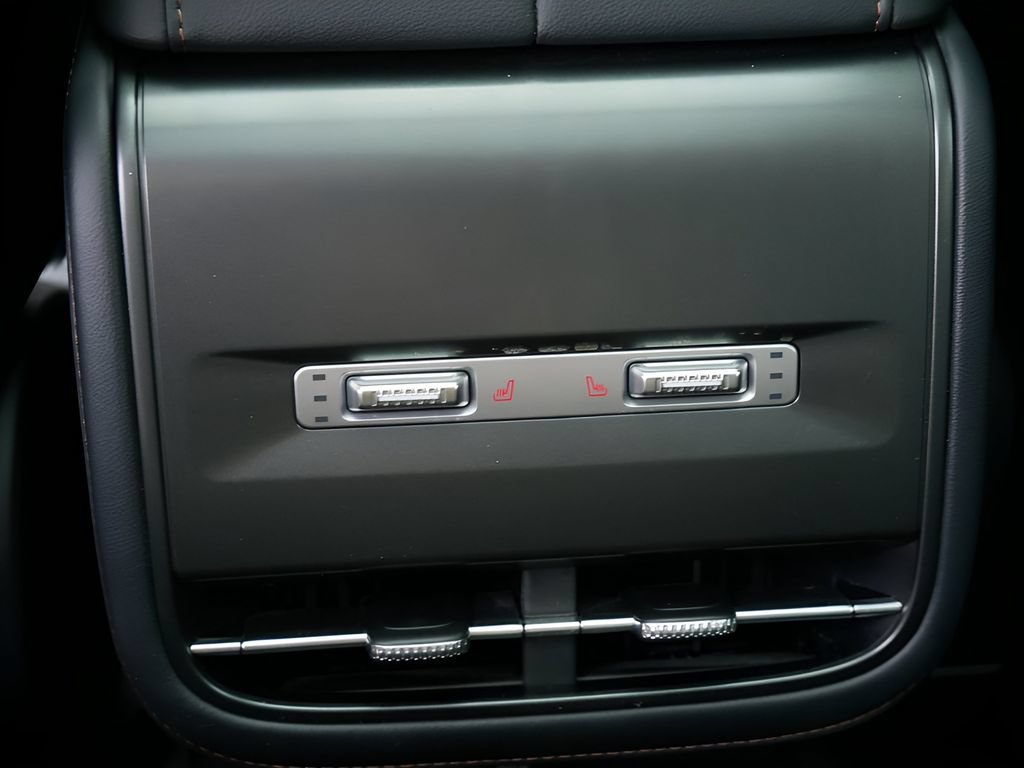 Used 2026 Lincoln Nautilus Premier w/ Equipment Group 102A AWD/4WD image 15