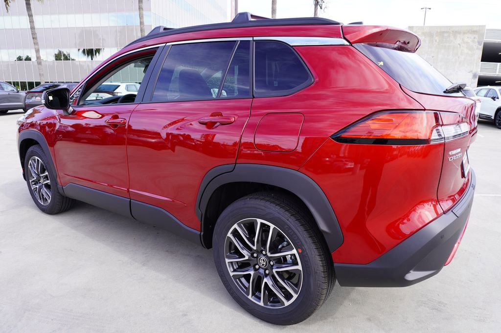 Certified 2026 Toyota Corolla Cross XLE image 5