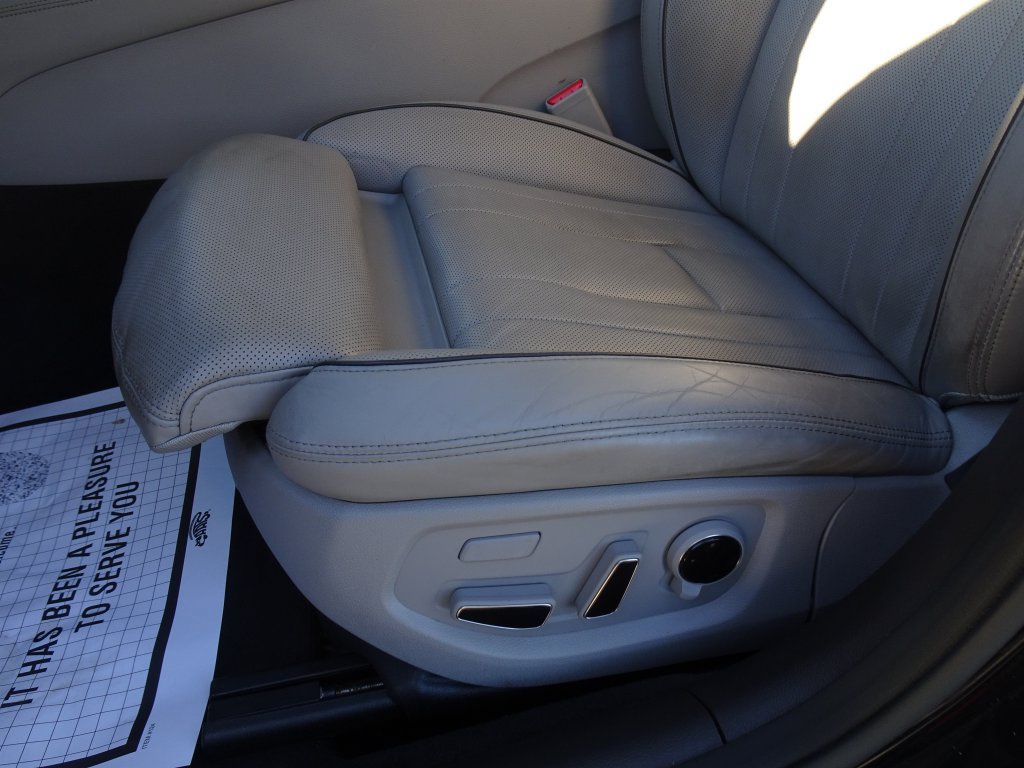 Used 2015 Hyundai Genesis 3.8 w/ Option Group 03 AWD/4WD image 10