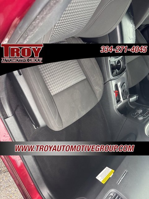 Used 2022 Dodge Charger SXT w/ Blacktop Package image 16