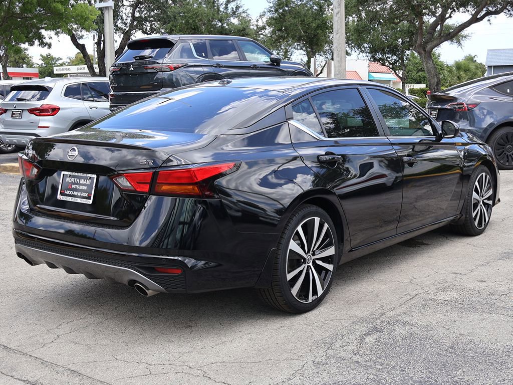 Used 2022 Nissan Altima 2.5 SR FWD image 7