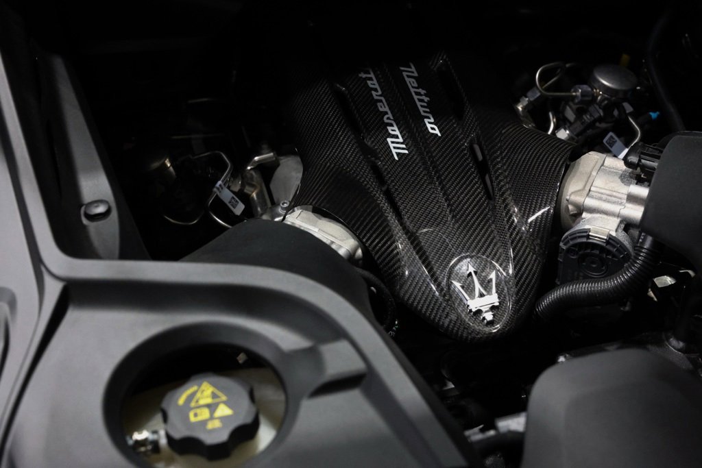 Used 2023 Maserati MC20 Coupe image 41