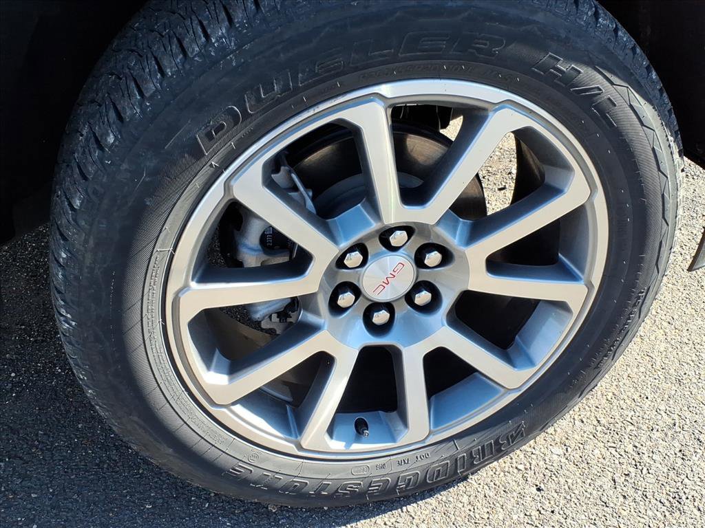 Certified 2022 GMC Canyon Denali image 9