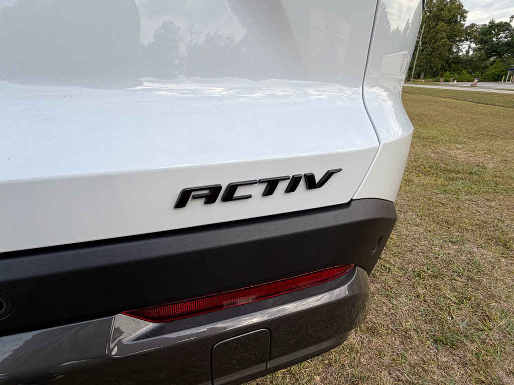 New 2026 Chevrolet Equinox ACTIV w/ Convenience Package III FWD image 32